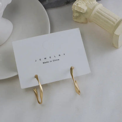 Elegant Minimalist Hoops