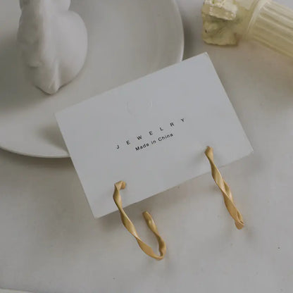 Elegant Minimalist Hoops